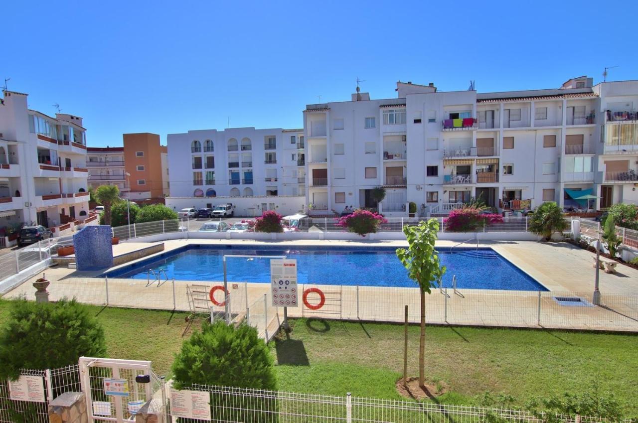 Apartamento Welcs -013- Con Terraza Y Piscina Διαμέρισμα Empuriabrava Εξωτερικό φωτογραφία